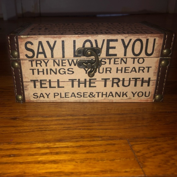 Decorative box - Picture 2 of 3